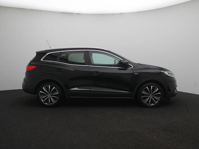 Renault KADJAR TCe 130 Bose | R-Link Navigatie met Apple Carplay & Android Auto | Achteruitrijcamera | Dodehoek detectie | Trekhaak | Cruise control | LED PURE VISION koplampen