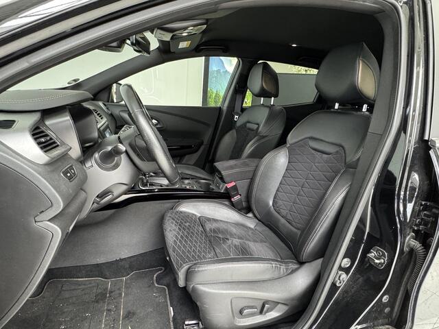Renault KADJAR 1.3 TCe Black Edition | Navigatie | Achteruitrijcamera | Trekhaak | Stoelverwarming | All-Season Banden | Adaptive Cruise Control |