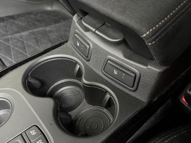 Renault KADJAR 1.3 TCe Black Edition | Navigatie | Achteruitrijcamera | Trekhaak | Stoelverwarming | All-Season Banden | Adaptive Cruise Control |