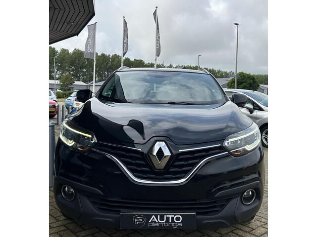 Renault KADJAR 1.2 TCe Intens 131PK | Trekhaak | 1500KG Trekgewicht | Achteruitrijcamera | Parkeersensoren Voor en Achter | Navigatie | Cruise Control | Climate Control | 2 Sleutels |