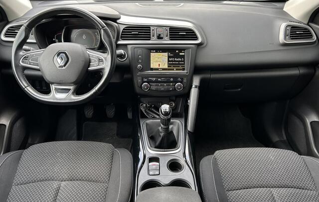 Renault KADJAR 1.2 TCe Intens 131PK | Trekhaak | 1500KG Trekgewicht | Achteruitrijcamera | Parkeersensoren Voor en Achter | Navigatie | Cruise Control | Climate Control | 2 Sleutels |