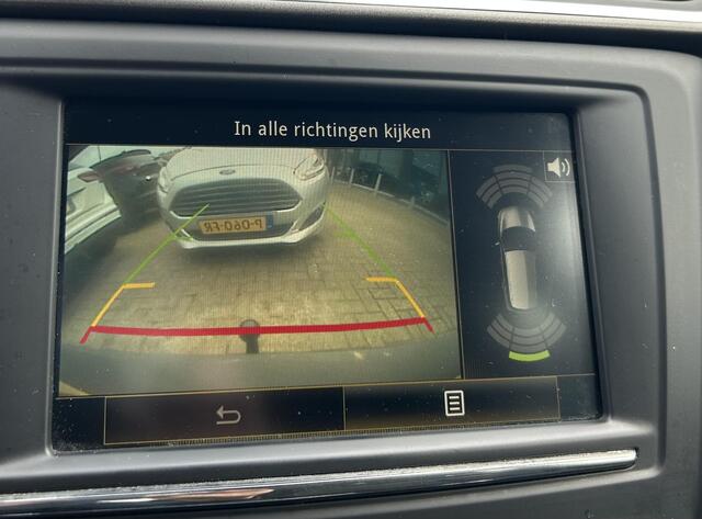 Renault KADJAR 1.2 TCe Intens 131PK | Trekhaak | 1500KG Trekgewicht | Achteruitrijcamera | Parkeersensoren Voor en Achter | Navigatie | Cruise Control | Climate Control | 2 Sleutels |