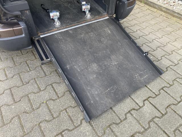 Renault KANGOO 3+1 Rolstoelauto 1.2 TCe Limited Start&Stop (Zeer nette 3+1 Rolstoelauto met Automaat!)