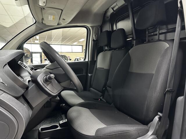 Renault KANGOO 1.5 dCi 75 Energy Comfort /3-Zitplaatsen /Zij-schuifdeur rechts /Navi /Airco /Cruise /Elek pakket /C.V. afstand /Bluetooth /AUX & USB /PDC!