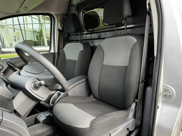 Renault KANGOO 1.5 dCi 75 Energy Comfort / Excl. BTW / Parkeersensoren. Achter / Cruise / Armsteun / Bluetooth /