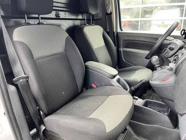 Renault KANGOO 1.5 Blue dCi Airco Cruise control Bluetooth telefoon voorbereiding 2-persoons Parkeersensoren achter Camera 1e eigenaar Euro 6