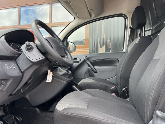 Renault KANGOO 1.5 Blue dCi E6 R-link Lease ¤150 p/m Airco, Navi, PDC, Trekhaak, 2x schuifdeur onderhoudshistorie aanwezig