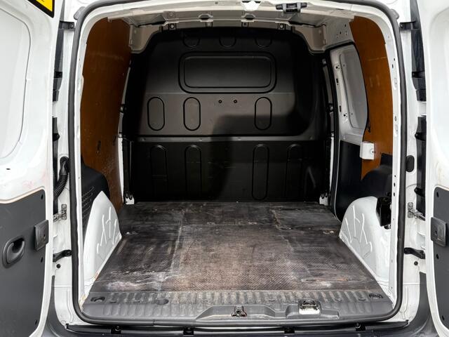 Renault KANGOO 1.5 dCi 95PK Work Edition / Cruise / Navi / Airco / PDC / Bluetooth