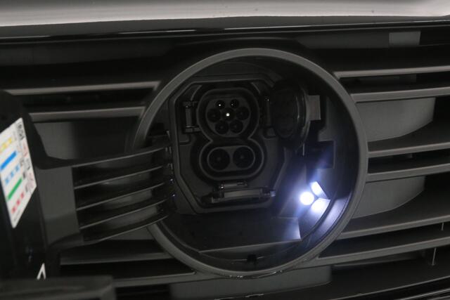 Renault KANGOO E-Tech Mercedes-Benz Pro 45 kWh 122PK | Snelladen | SOH 98% | Camera | Clima | LED | Navi | Parkeersens.