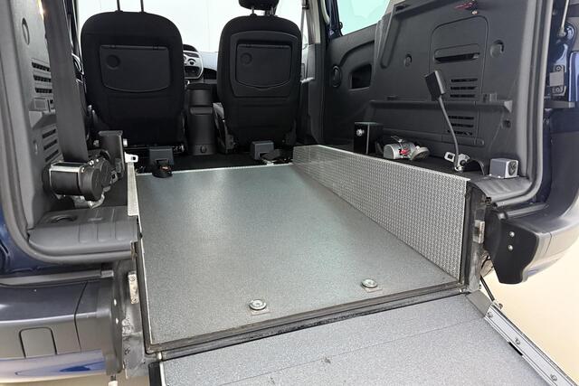 Renault KANGOO FAMILY Rolstoelbus | Rolstoellift | Airco | Verlaagde vloer achterin | Oprijplaat of elektrische rolstoellift | 3-punts rolstoelgordelsysteem | Elektrische spanbanden | Extra lange veiligheidsgordels | Antislip-oprijplaat | Rolstoelplaats achter bestuurder/passa