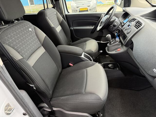 Renault KANGOO FAMILY 3+1 Rolstoelauto 1.2 TCe Limited Start&Stop (Zeer nette 3+1 Kangoo Rolstoelauto met lage km.stand!)