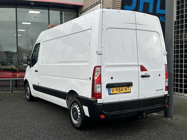 Renault MASTER T35 2.3 dCi L2H2*HAAK*NAVI*A/C*CRUISE*3-PERS.* Renault Master T35 2.3 dCi L2H3 Energy*HAAK*NAVI*A/C*CRUISE*
