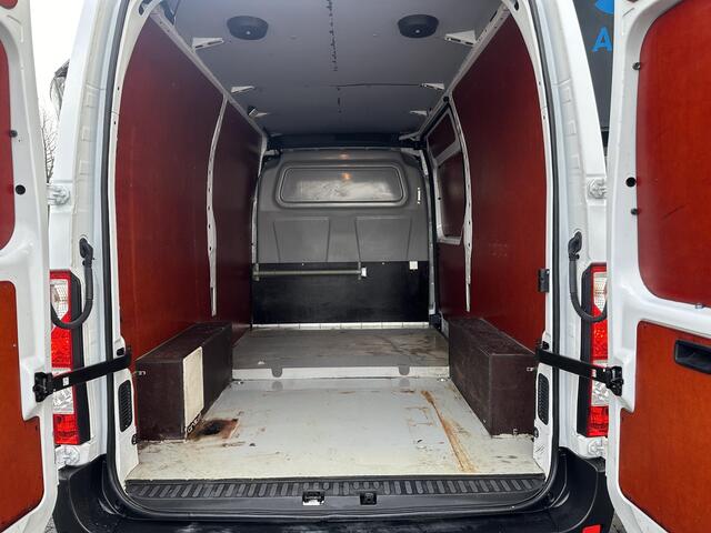 Renault MASTER T35 2.3 dCi L2H2*HAAK*NAVI*A/C*CRUISE*3-PERS.* Renault Master T35 2.3 dCi L2H3 Energy*HAAK*NAVI*A/C*CRUISE*