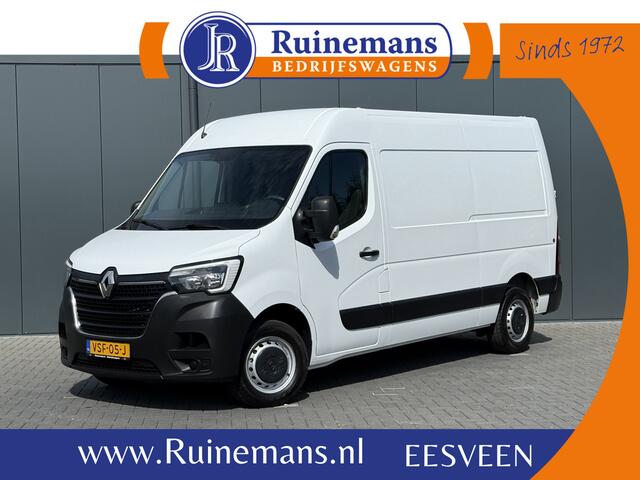 Renault MASTER T35 2.3 dCi 135 PK / L2H2 / 1e EIG. / TREKHAAK / AIRCO / 3-ZITS / NAVI / LED / NETTE BUS