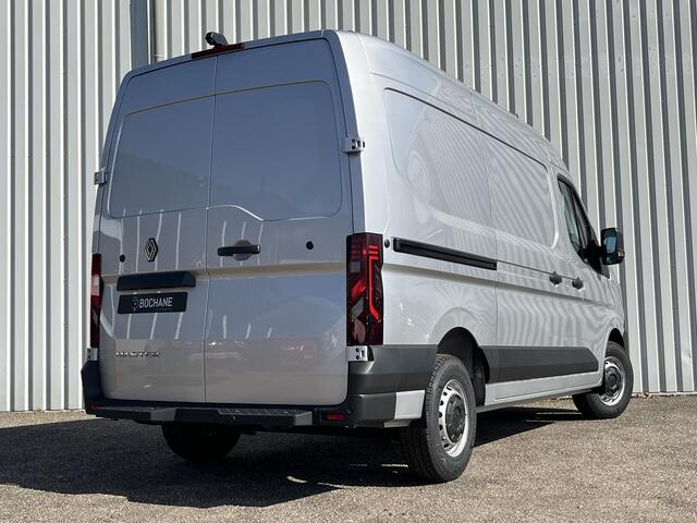 Renault MASTER L2H2 T35 2.0 dCi 130 Advance | 2x schuifdeur | Navigatie | Achteruitrijcamera | Bedrijfswageninrchting | All season banden | Van: ¤ 42.215,- nu rijklaar voor: ¤ 36.883,-
