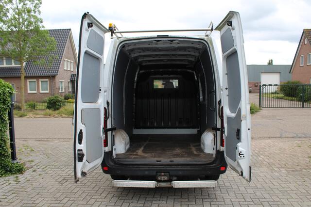 Renault MASTER T35 2.3 dCi 135PK Euro6 L2H2 ? 3-zits ? imperiaal ? trekhaak ? camera ? airco