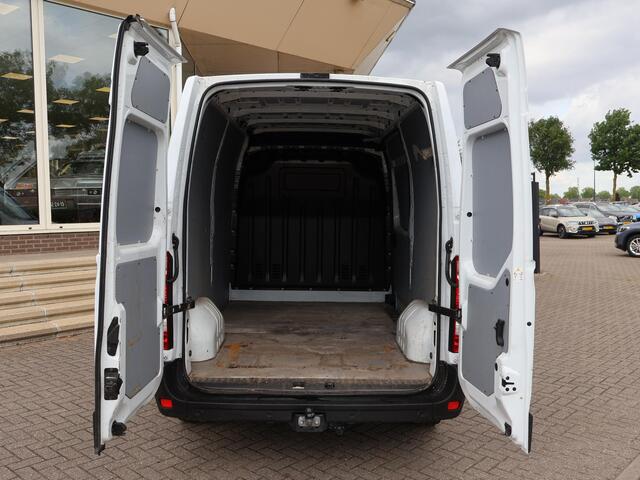 Renault MASTER T35 2.3 dCi 150 PK L2H2 WORK EDITION + TREKHAAK | CAMERA | NAVIGATIE | DAB | CRUISE | DODE HOEK