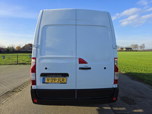 Renault MASTER T35 2.3 dCi L2 H2 - 150 Pk - Euro 6 - Navi - ParkeerCamera