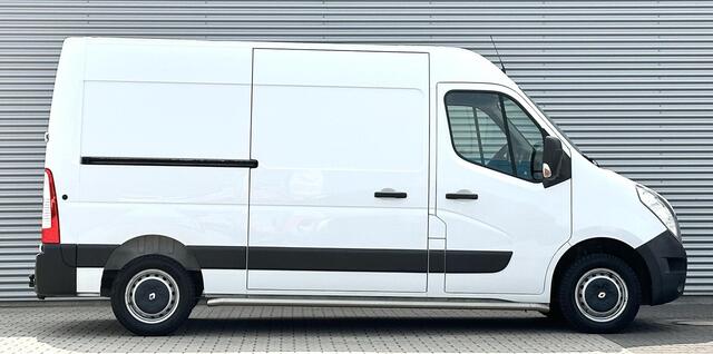 Renault MASTER T33 2.3 dCi L2H2 Trekhaak Navi TOP STAAT!