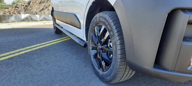 Renault MASTER T35 2.0 dCi 130 L2H2 Advance Stam Limité 75 Bullbar | Sidebars | 17"inch Lichtmetalen velgen