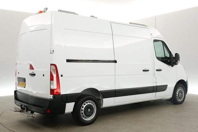 Renault MASTER T33 2.3 dCi L2H2 146PK Airco Camera Cruise Trekhaak Parkeersensoren Elektrpakket