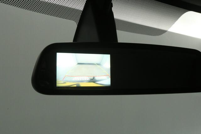 Renault MASTER T33 2.3 dCi L2H2 146PK Airco Camera Cruise Trekhaak Parkeersensoren Elektrpakket