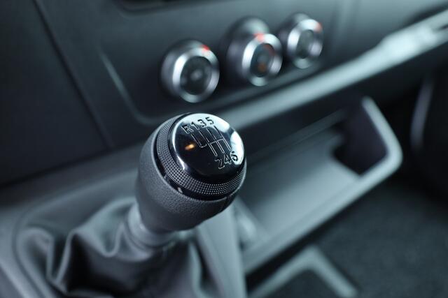 Renault MASTER 2.3 dCi 180pk L3H2 Energy Work Edition | Camera | Navi by App | Cruise | PDC | BPM vrij!