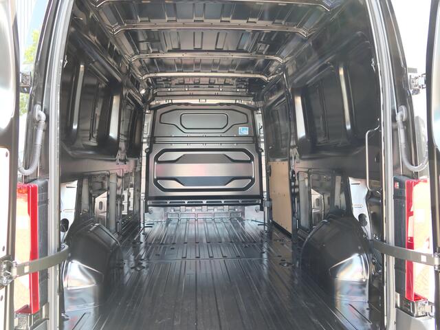 Renault MASTER T35 2.0 dCi 150 L3H2 Advance *NIEUW* - Allseasons, trekhaak, rear step, achteruitrijcamera