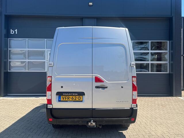 Renault MASTER 2.3 DCi 135PK L2H2 GB / Trekhaak / Navi / Airco
