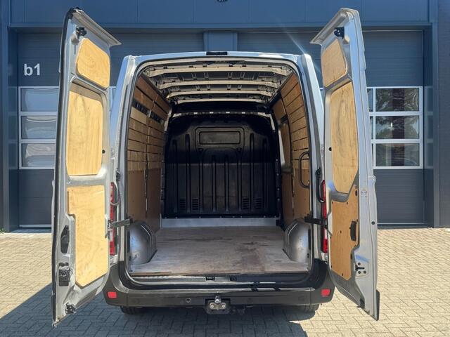 Renault MASTER 2.3 DCi 135PK L2H2 GB / Trekhaak / Navi / Airco