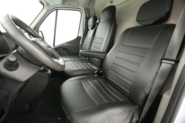 Renault MASTER T35 2.3 dCi L2H2 150PK Marge Airco Cruise Camera 3 Persoons LED Navi PDC Trekhaak