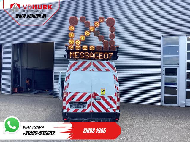 Renault MASTER 2.3 dCi 145 PK L3H2 EXPORT ONLY Chevron/ Safety/ Airco/ Cruise/ Camera /Service Vehicle/ Trekhaak