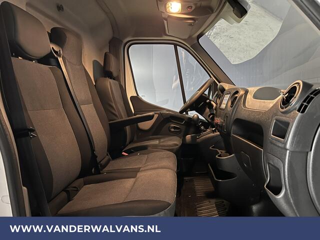 Renault MASTER 2.3 dCi 131pk L3H2 Euro6 Airco | Camera | Navigatie | 2500kg Trekhaak | Cruisecontrol Bijrijdersbank