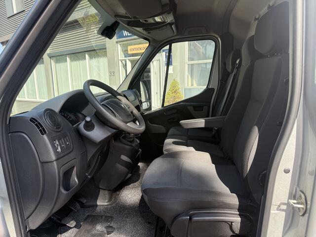 Renault MASTER T35 2.3 dCi L2H3 2017 km 166.000 nap 3-pers Navi,Pdc Crusie Airco 1e eigen euro 6