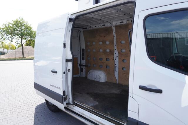 Renault MASTER 2.3 dCi 136PK L2H2 EURO 6 - Airco - Navi - Cruise - ¤ 14.950,- Excl.