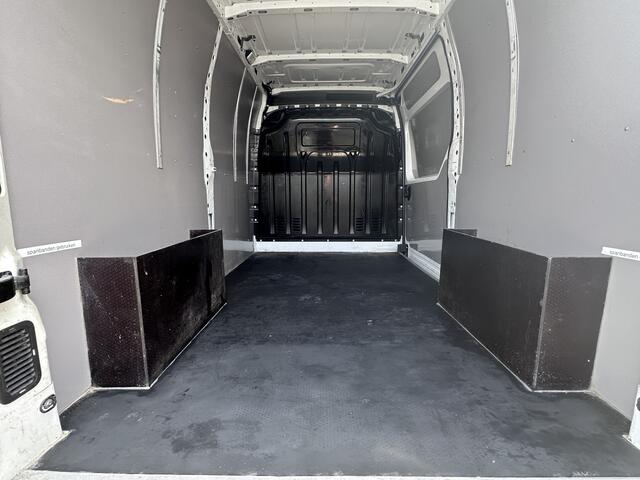 Renault MASTER T33 2.3 dCi 135 L2H2 Work Edition