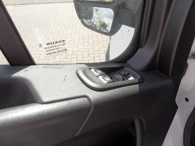 Renault MASTER T35 2.3 dCi 135 L2H2