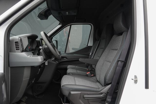 Renault MASTER T35 | L2H2 | 2.0Dci 150Pk | Stoel-Bank | Parkeersensoren | Laadruimte betimmering | LED