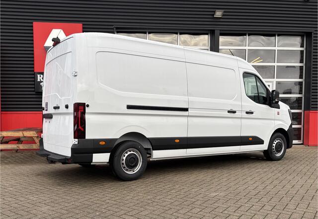 Renault MASTER E-Tech 87 kWh, 130 kW snelladen, L3H2 Demonstratieauto, Laadruimte betimmering, Side-bars, Camera, Trekhaak, Apple carplay