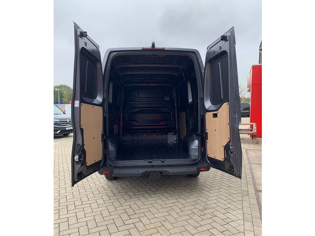 Renault MASTER T35 2.0 dCi 150 PK L2H2 Multimedia met Google services, Camera, Trekhaak, Apple carplay, Verwarmde voorruit.