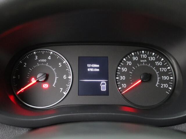 Renault MASTER 2.3DCI 136PK L2H2 | Imperiaal | Trekhaak | Navigatie | Camera | GateLocks | 3-Persoons