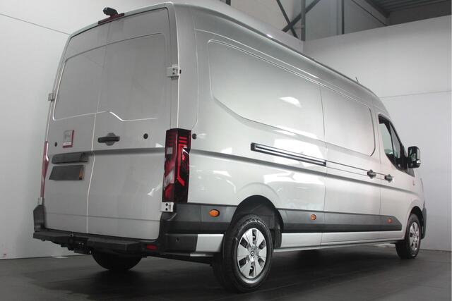 Renault MASTER T35 2.0 dCi 150 L3H2 Red Van - BPM vrij! - Camera / Sensoren / Carplay