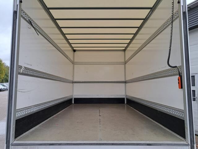 Renault MASTER T35 2.3 dCi 150pk Euro 6 Automaat Bakwagen - Dhollandia - 2,5t Kg Trekhaak - Cruise