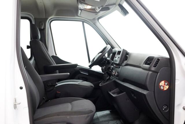 Renault MASTER T35 2.3 dCi 165pk D.C. Open Laadbak Trekhaak 3500kg 06-2020