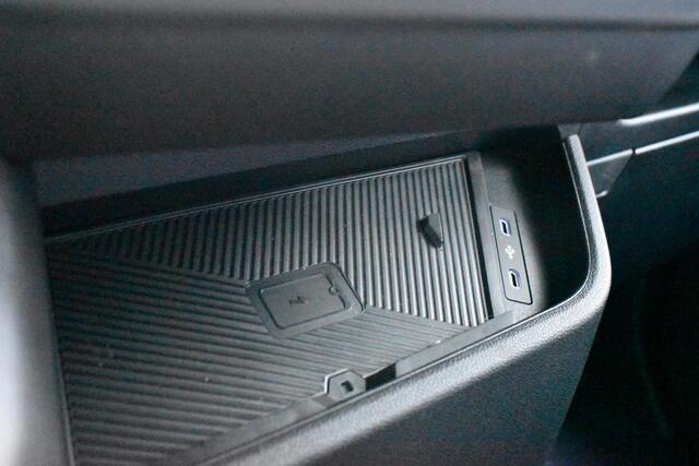 Renault MASTER T35 2.0 dCi 130 L2H2 Advance | BPM VRIJ | TREKHAAK | CLIMATE CONTROL | DRAADLOZE TELEFOONLADER | PDC | SNEL RIJDEN