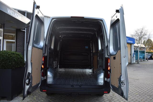 Renault MASTER T35 2.0 dCi 130 L2H2 Advance | BPM VRIJ | TREKHAAK | CLIMATE CONTROL | DRAADLOZE TELEFOONLADER | PDC | SNEL RIJDEN