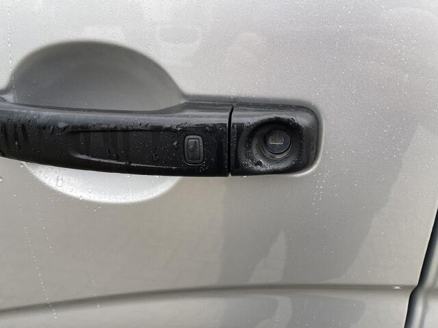 Renault MASTER T35 2.3 dCi 130pk L2H2 bpm vrij / euro 6 diesel / vaste prijs rijklaar ¤ 19.950 ex btw / DC 7 persoons / zilver metallic / trekhaak 2500 kg / airco / cruise / navigatie