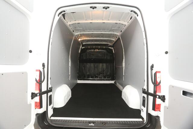 Renault MASTER T33 2.3 dCi 146PK L2H2 | Airco | Camera | Cruise | 3-Zits | Trekh. | Navi | Stoelverw.