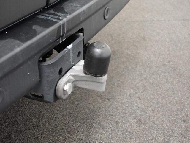 Renault MASTER T33 2.3 dCi 135PK L2H2 Work Edition Airco Cruise Control Camera Navi Parkeersensoren Trekhaak