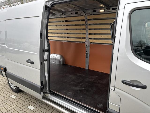 Renault MASTER T35 2.3 dCi 150 L3H2 Energy Work Edition | Houtenvloer | Lat om Lat | Trekhaak | Sidebars |